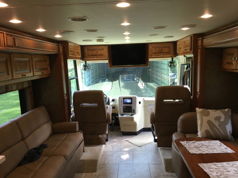 2014 Tiffin Allegro Breeze 32BR - 007