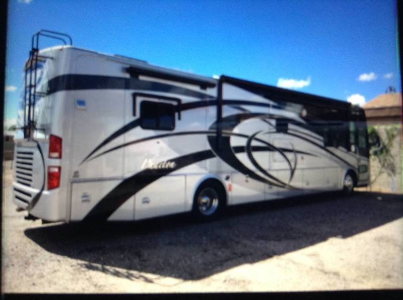 2008 Tiffin Phaeton 40QSH - 002