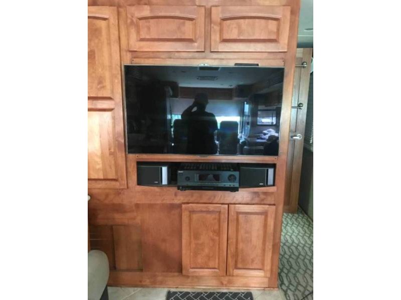 2010 Monaco Diplomat 42SKQ - 007