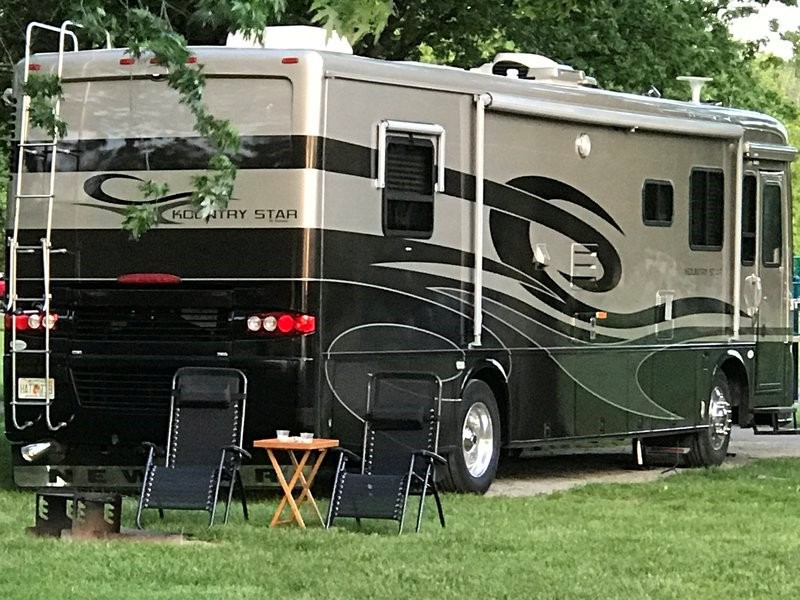 2005 Newmar Kountry Star 3721 - 005