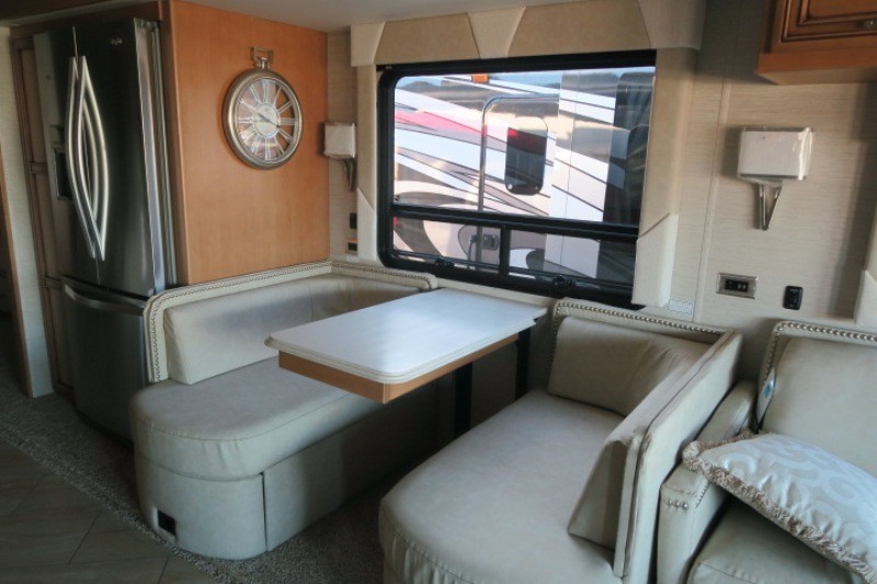 2018 Newmar Ventana LE 3709 - 012