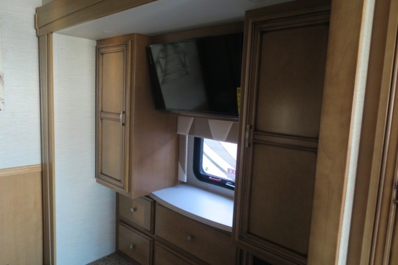 2018 Newmar Ventana LE 3709 - 014