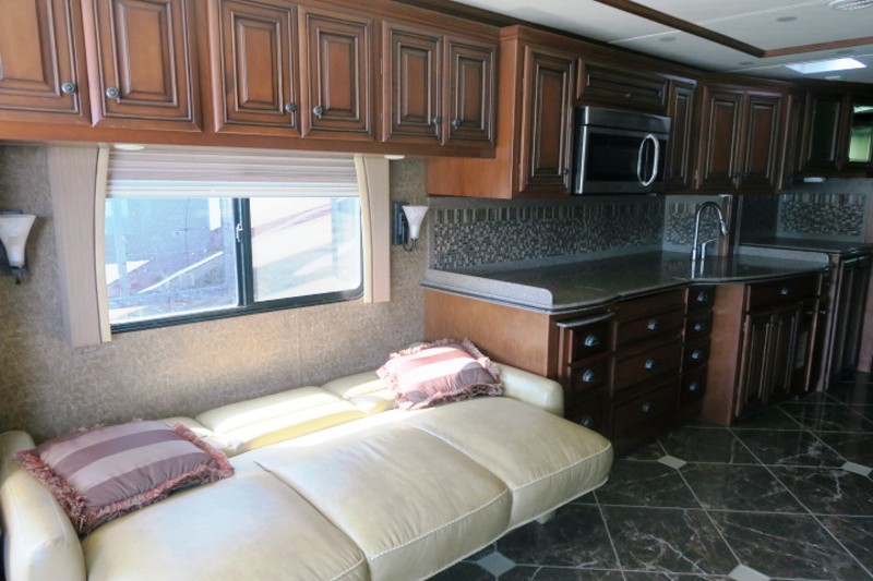 2013 Newmar Dutch Star 4324 - 008