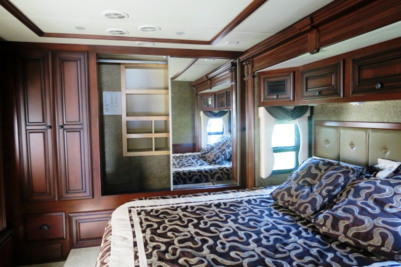 2013 Newmar Dutch Star 4324 - 010
