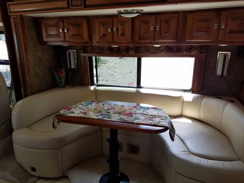 2012 Tiffin Allegro Breeze 32BR - 011