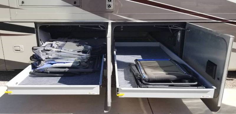 2011 Tiffin Phaeton 40QTH - 007