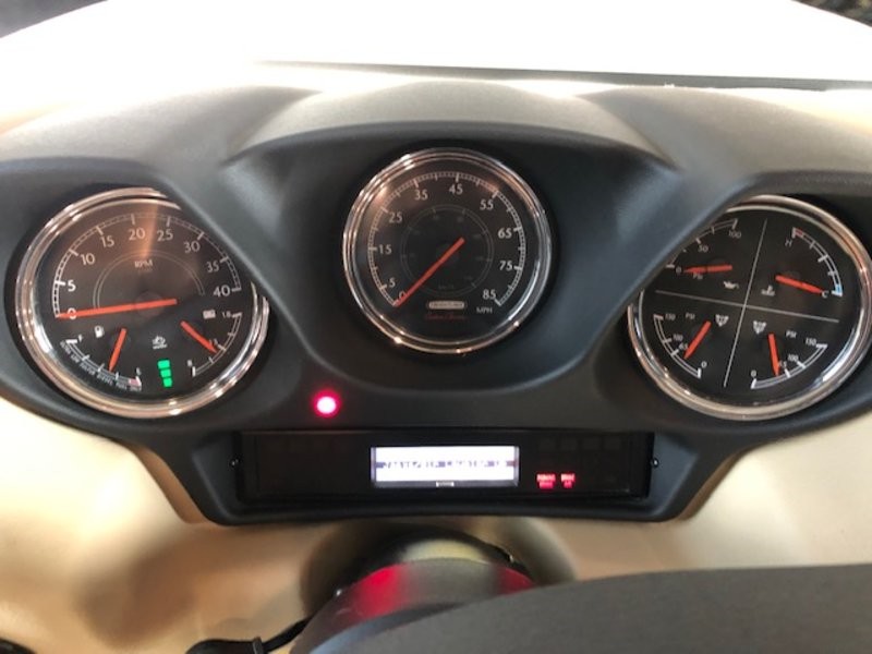 2016 Tiffin Phaeton 40QBH - 004