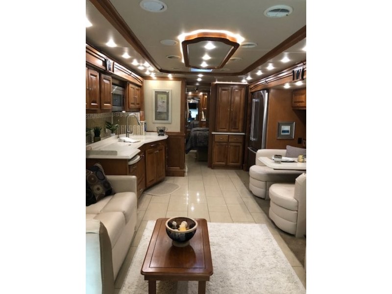 2016 Tiffin Phaeton 40QBH - 009