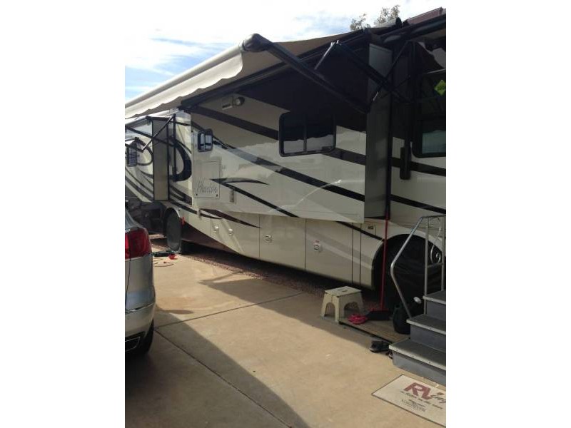 2011 Tiffin Phaeton 40QTH - 003