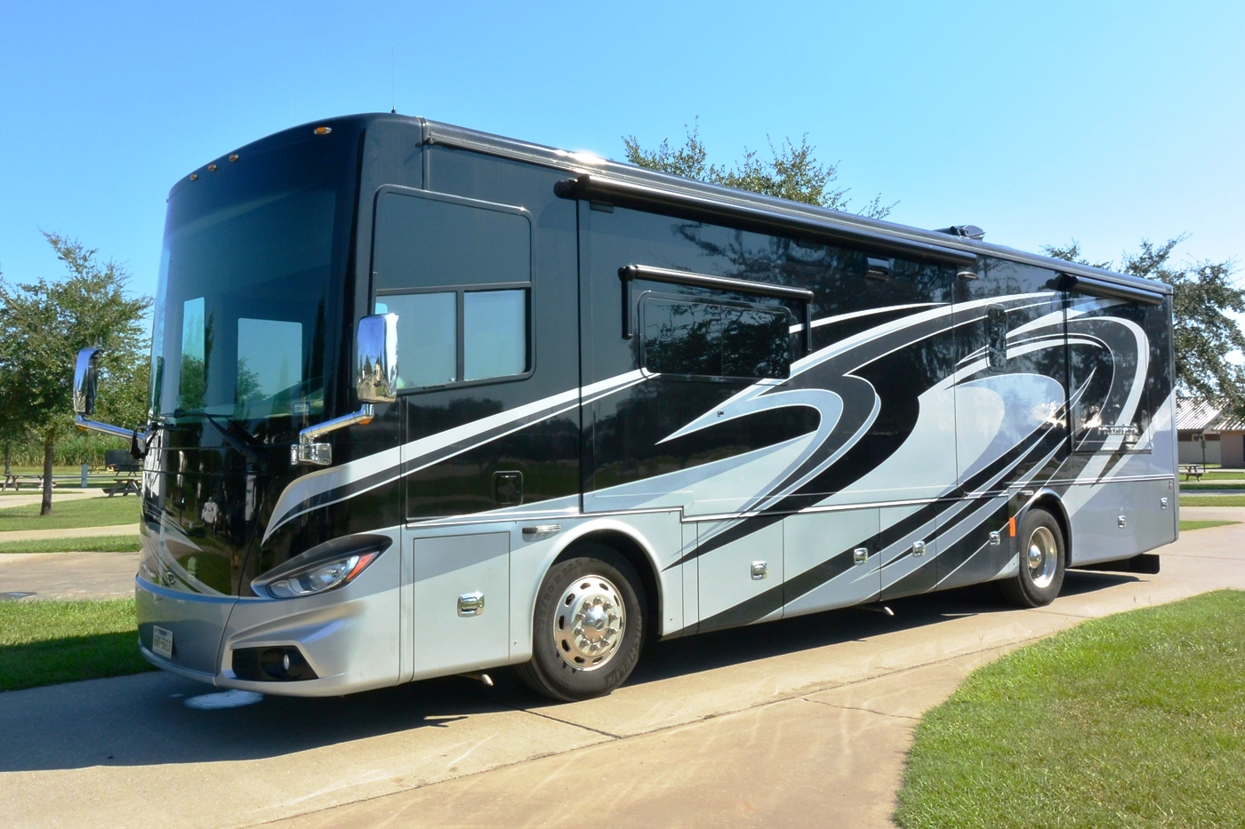 2015 Tiffin Phaeton 36GH TIFFIN Motorhomes For Sale By Owner