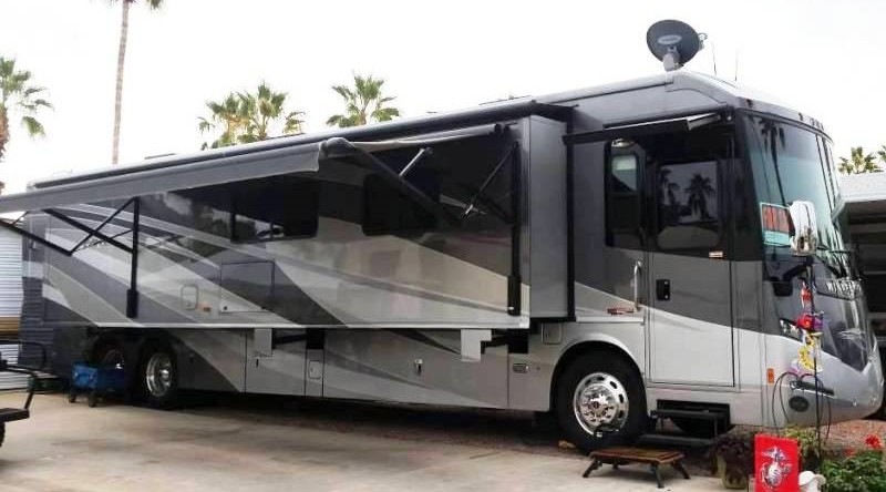 2013 Winnebago Journey 42E