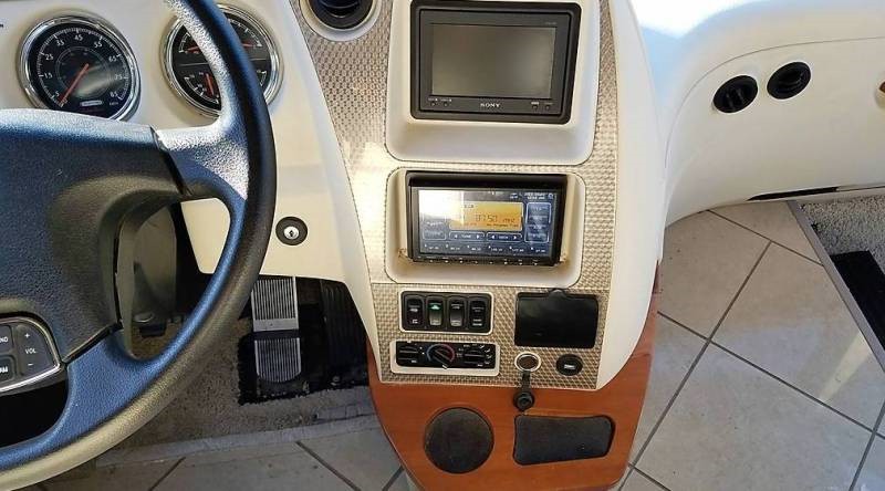 2013 Winnebago Journey 42E - 008