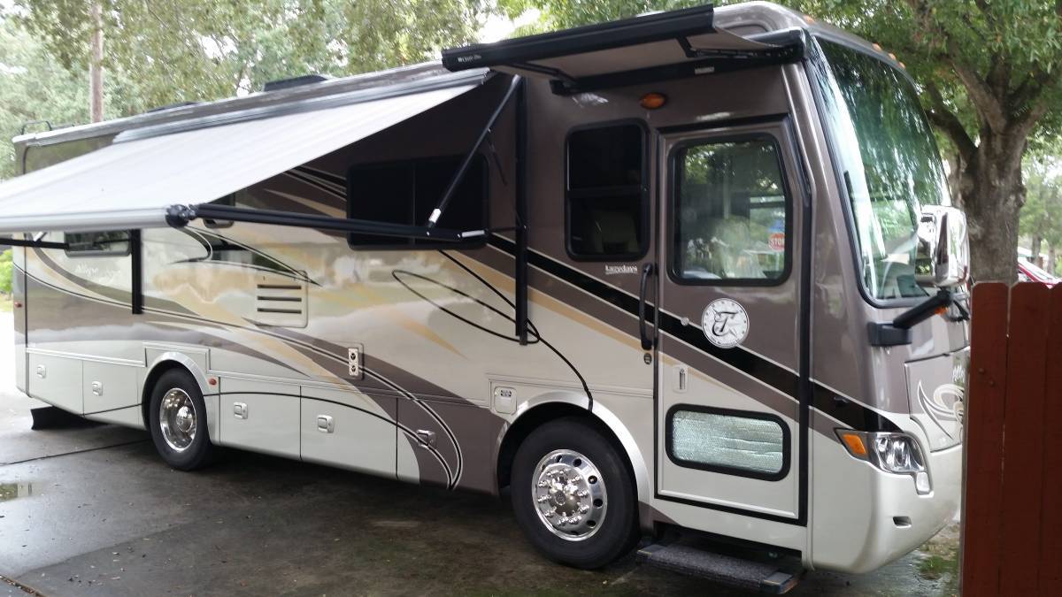 2011 Tiffin Allegro Breeze 28BR TIFFIN Motorhomes For Sale By Owner