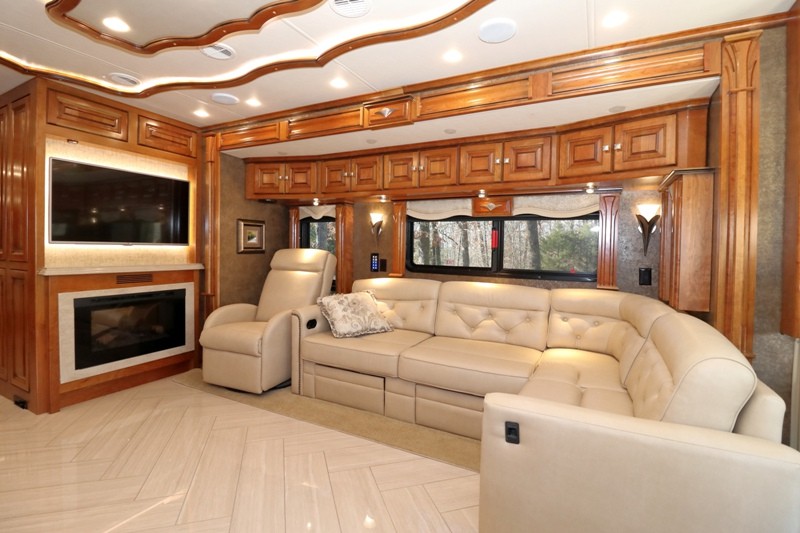 2015 Tiffin Allegro Bus 37AP - 011