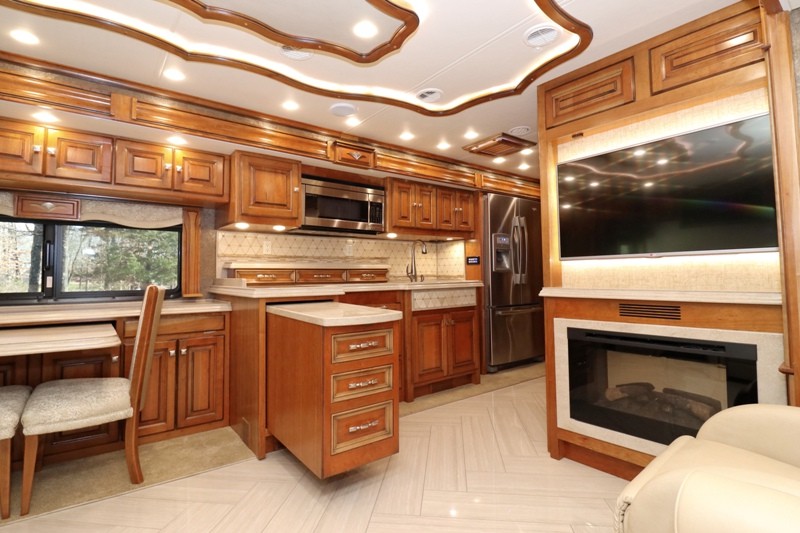 2015 Tiffin Allegro Bus 37AP - 017