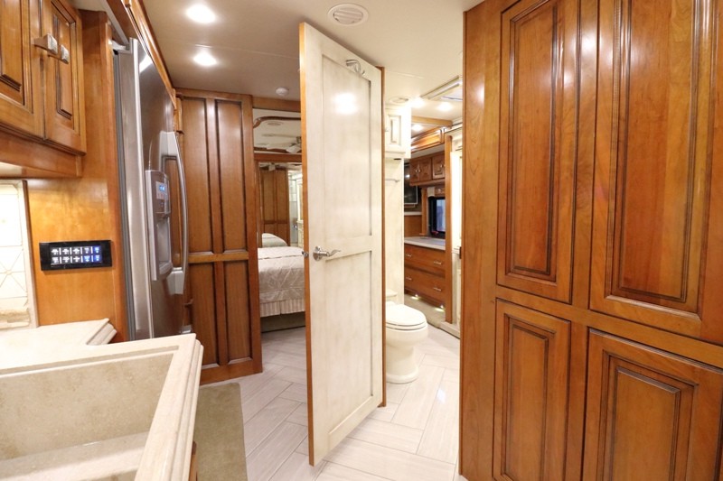 2015 Tiffin Allegro Bus 37AP - 046