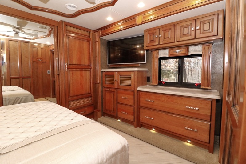 2015 Tiffin Allegro Bus 37AP - 051