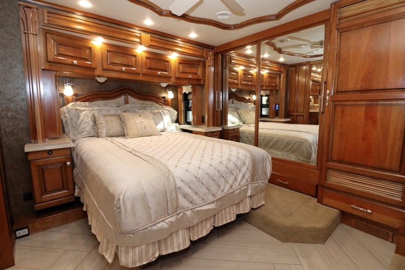 2015 Tiffin Allegro Bus 37AP - 052