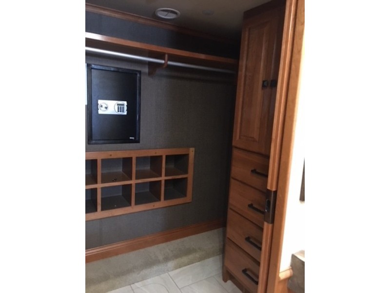 2016 Tiffin Allegro Bus 45LP - 039