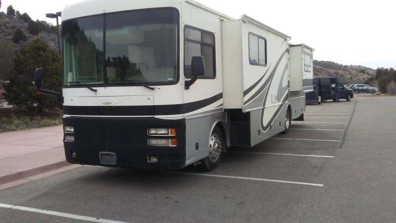 2002 Fleetwood Discovery 38D - 002