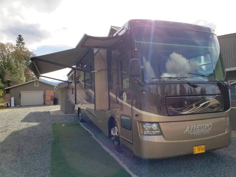 2012 Tiffin Allegro RED 38QBA - 003