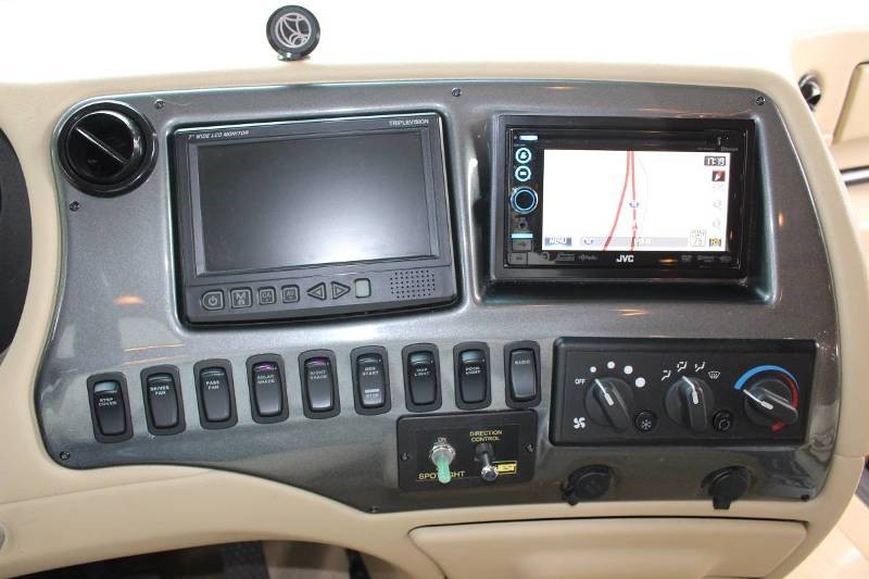 2011 Tiffin Allegro Bus 43QGP - 020