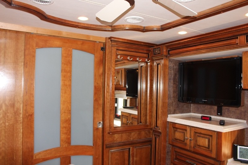 2011 Tiffin Allegro Bus 43QGP - 042