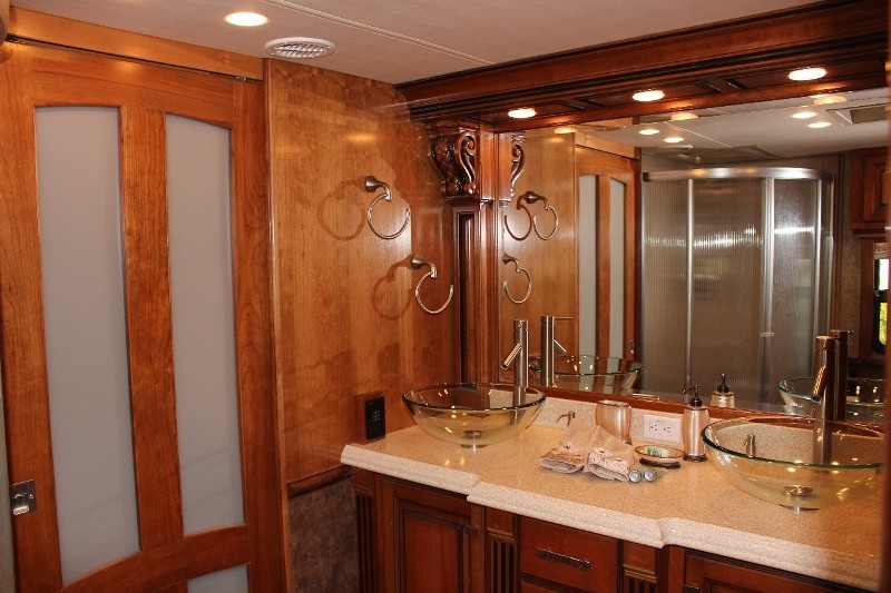 2011 Tiffin Allegro Bus 43QGP - 044