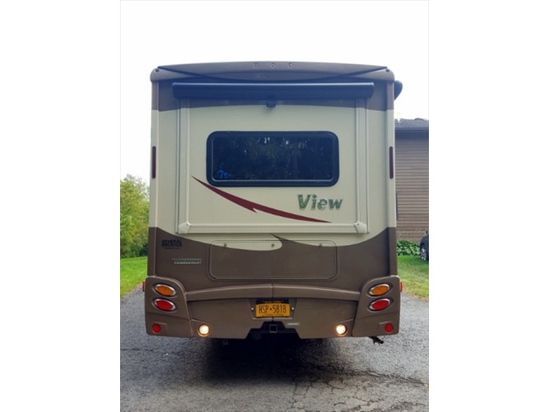 2016 Winnebago View 24G - 008