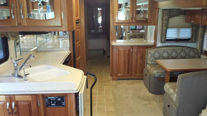 2004 Newmar Mountain Aire 3778 - 005