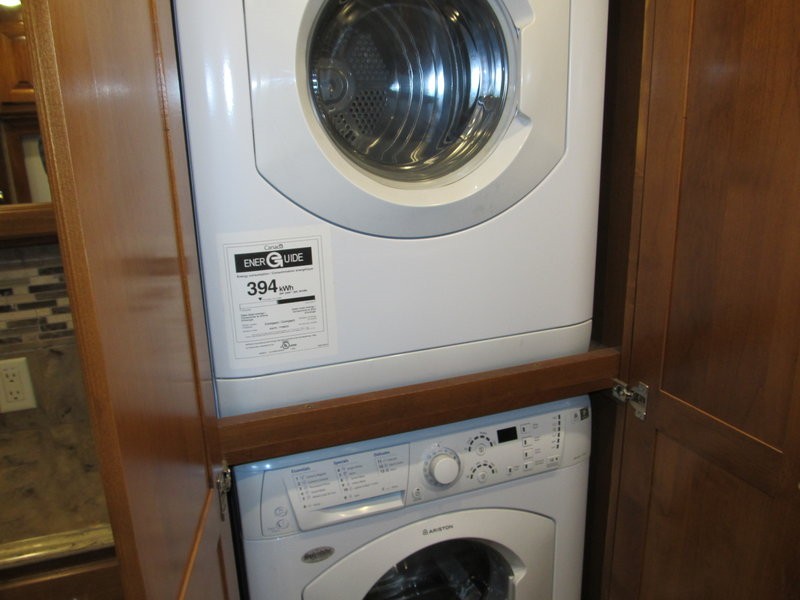 2014 Tiffin Phaeton 40QBH - 024