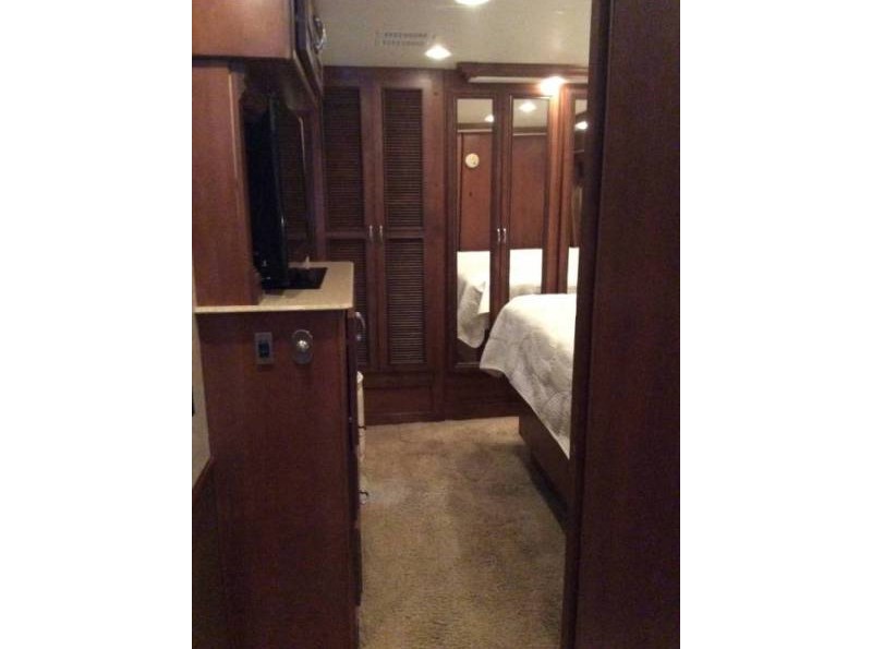 2013 Fleetwood Providence 42P - 017