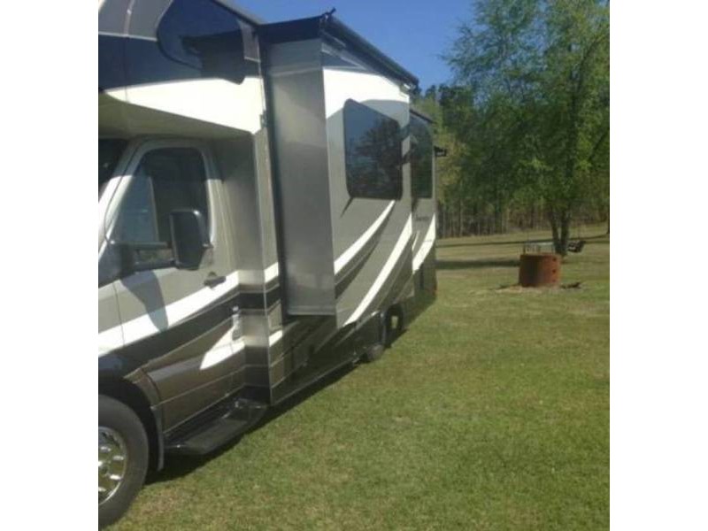 2015 Forest River Sunseeker - 002