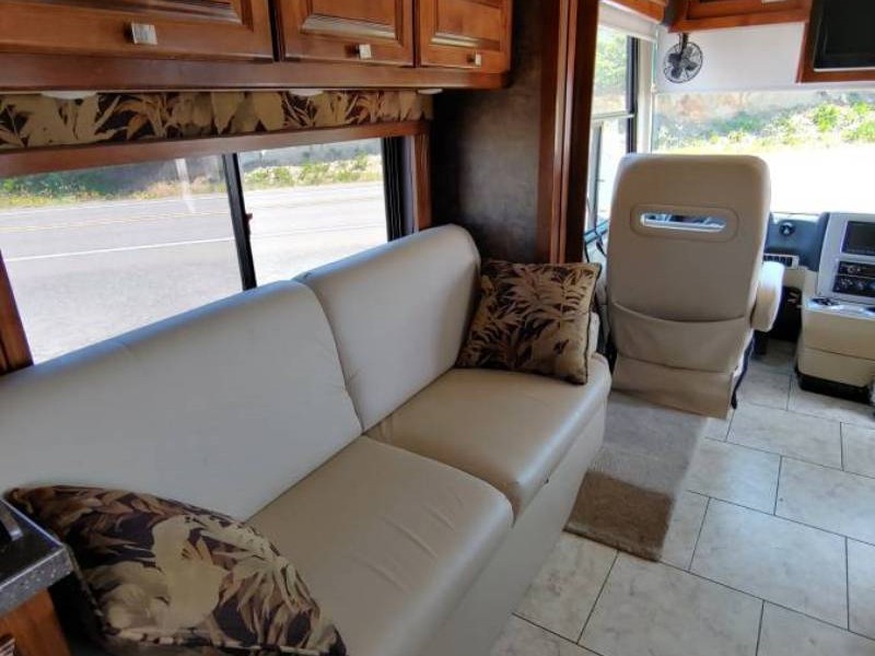 2012 Tiffin Allegro Breeze 28BR - 005