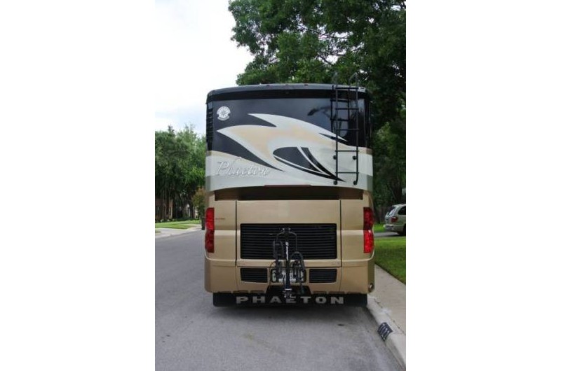 2013 Tiffin Phaeton 40QKH - 006