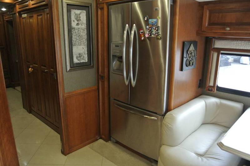 2013 Tiffin Phaeton 40QKH - 012