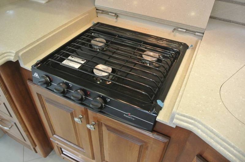 2013 Tiffin Phaeton 40QKH - 014