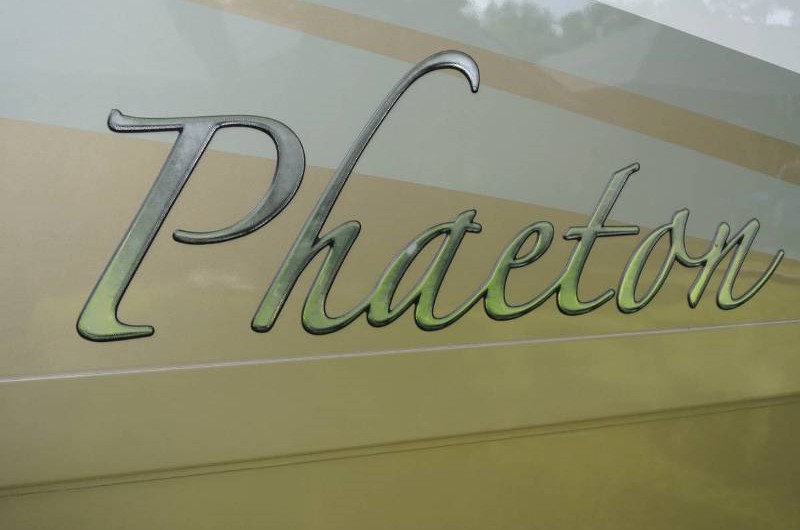 2013 Tiffin Phaeton 40QKH - 030