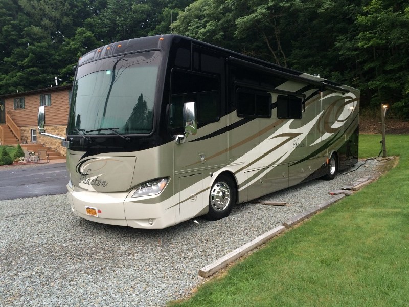 2012 Tiffin Phaeton 40QBH - 001