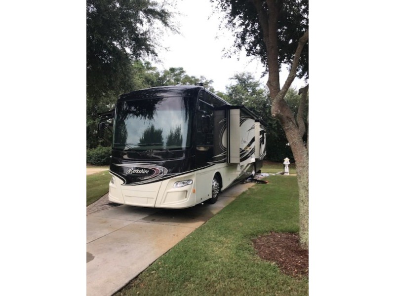2015 Forest River Berkshire XL 40RB - 002