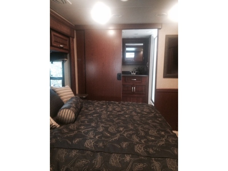 2015 Forest River Berkshire XL 40RB - 006