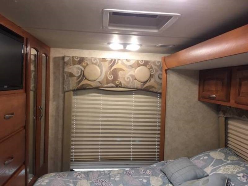 2011 Coachman Concord 300TS - 009
