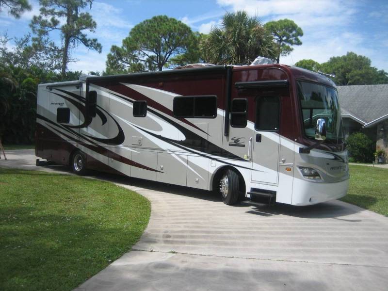 2013 Coachmen Sportscoach Pathfinder Elite - 001