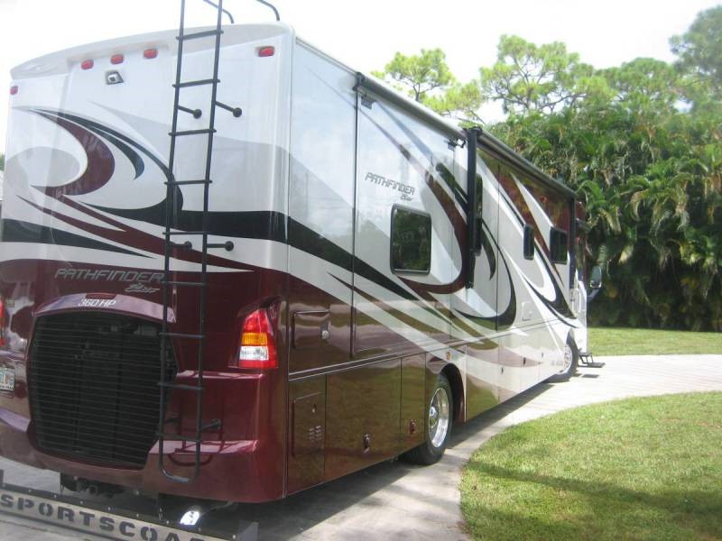 2013 Coachmen Sportscoach Pathfinder Elite - 005