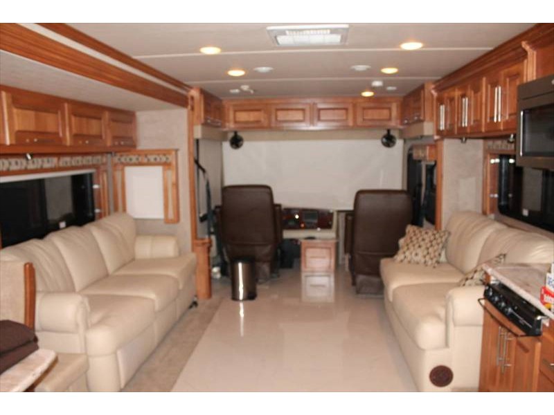2013 Coachmen Sportscoach Pathfinder Elite - 010