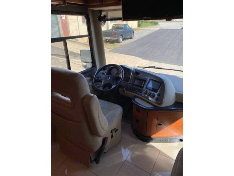 2017 Tiffin Allegro RED 33AA - 024