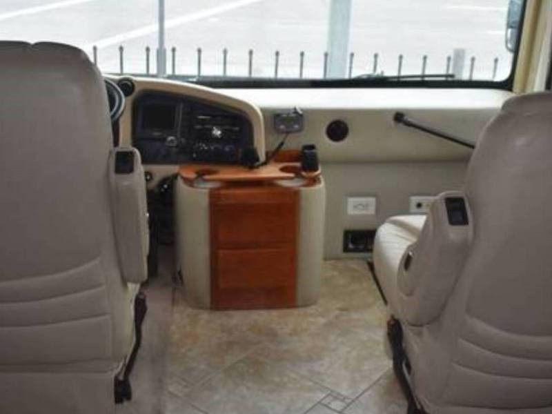 2005 Tiffin Allegro Bus 38TGP - 010
