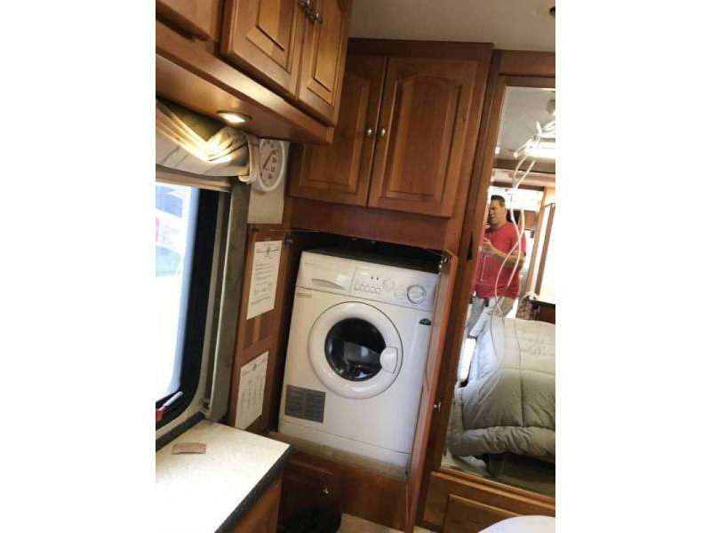 2005 Tiffin Allegro Bus 38TGP - 016