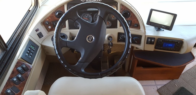 2008 Fleetwood Discovery 40X - 016