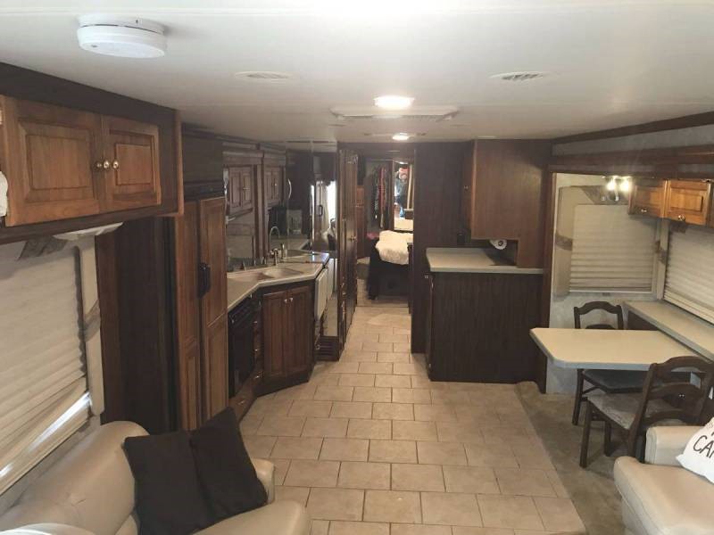 2004 Tiffin Phaeton - 002